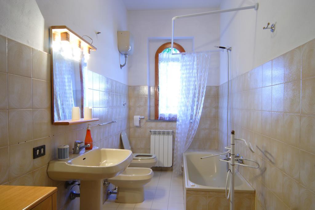 Agriturismo Le Volpaie Villa San Gimignano Szoba fotó